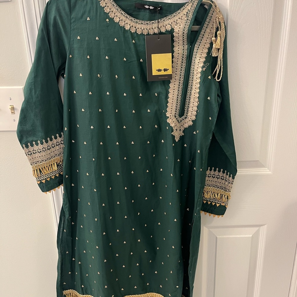 Khaadi Pakistani Women’s Green Embroidered Lawn Kurta NWT - Picture 2 of 3